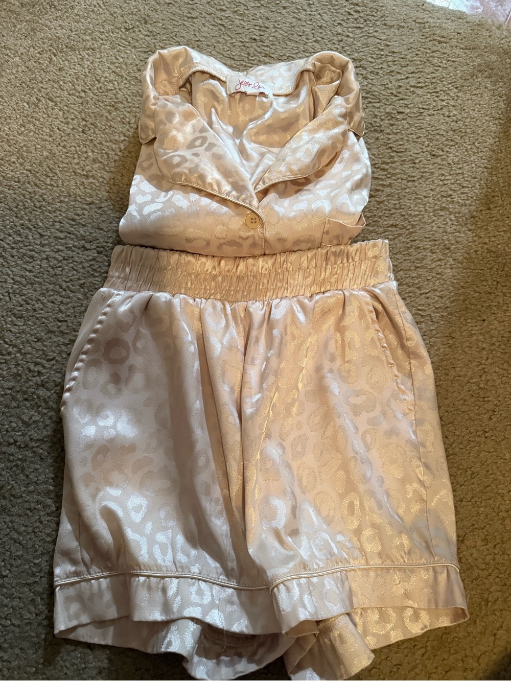 Pink Rose Cheetah Pajama Set Women’s S - Picture 5 of 5